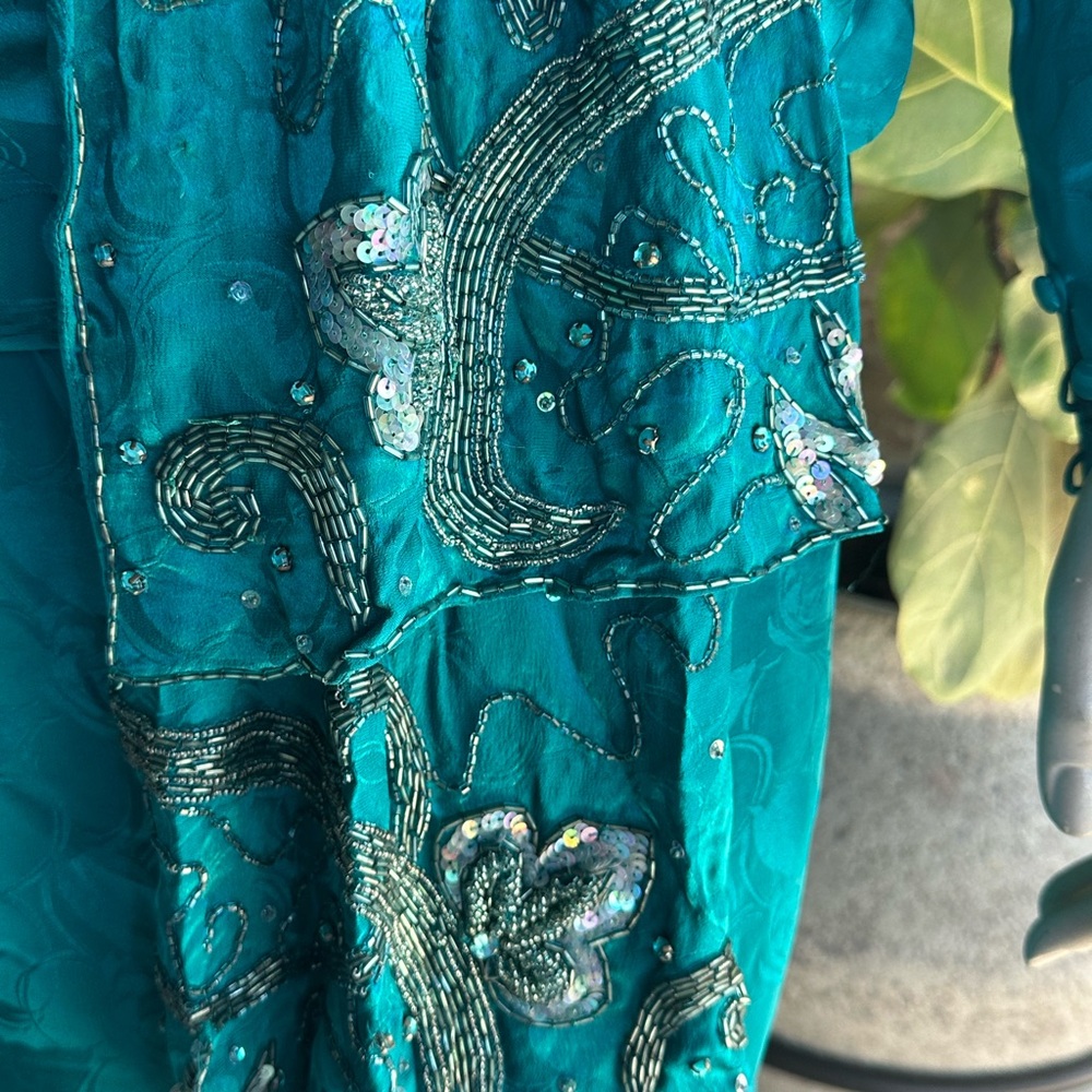 Vintage 1980’s Jade Sequin Silk Dress-6 Stunner! - Picture 2 of 7